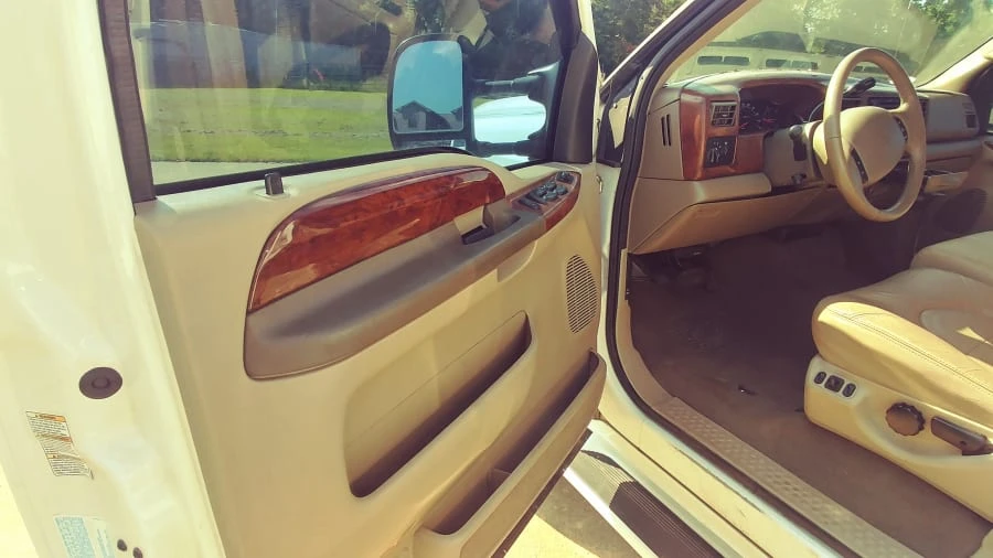 2000 Ford Super Duty 1st Gen - Image 18 of 19