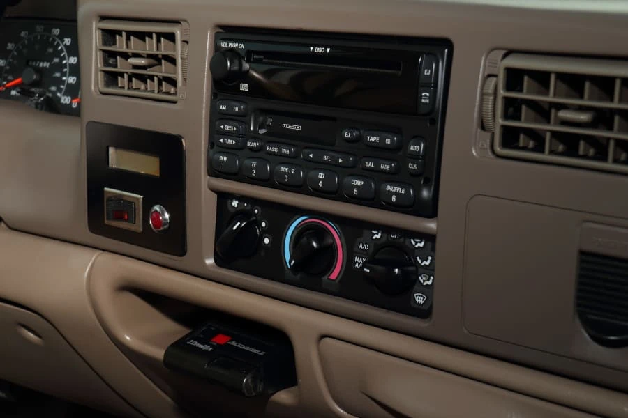 2000 Ford Super Duty 1st Gen - Image 27 of 31