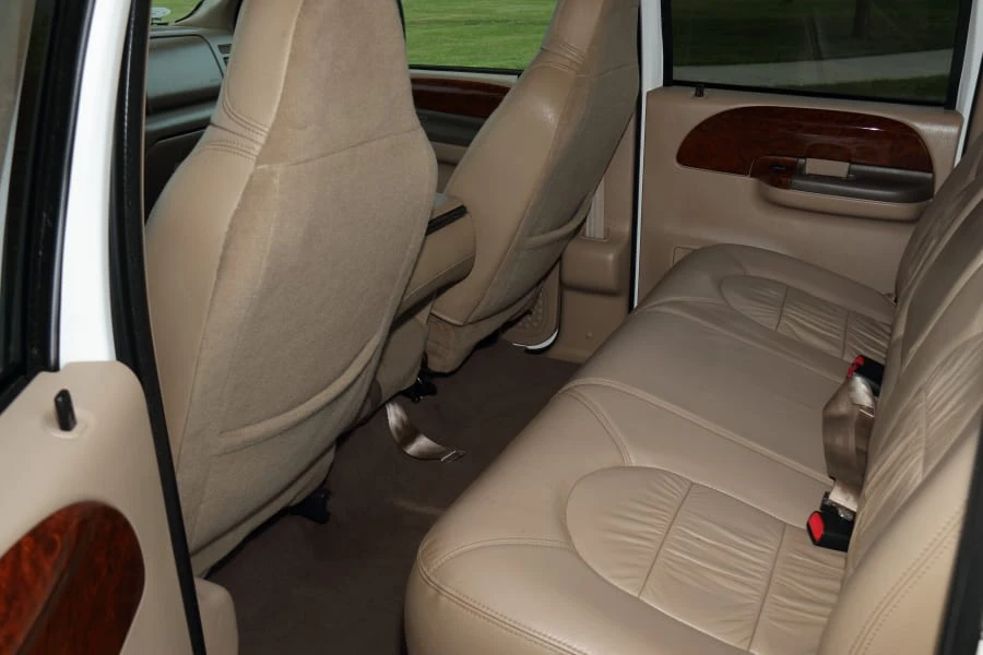 2000 Ford Super Duty 1st Gen - Image 30 of 31