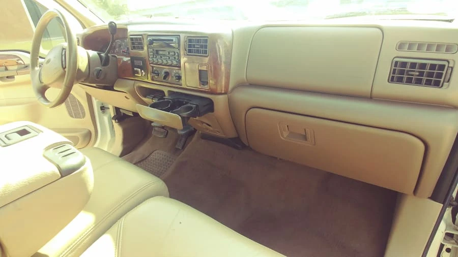 2000 Ford Super Duty 1st Gen - Image 13 of 19