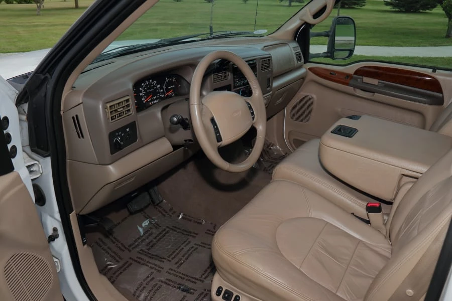 2000 Ford Super Duty 1st Gen - Image 19 of 31