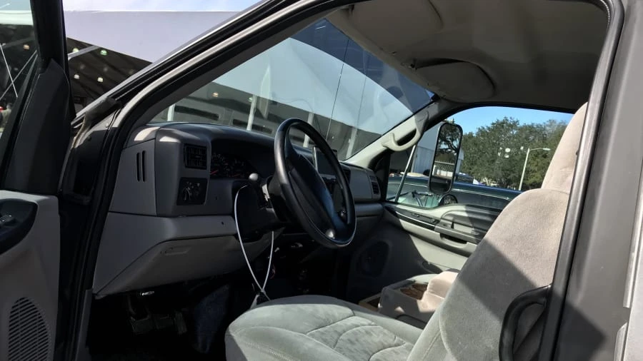 2000 Ford Super Duty 1st Gen - Image 4 of 5