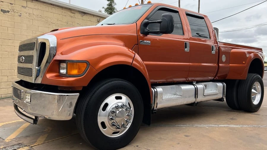 2000 Ford Super Duty 1st Gen - Image 13 of 13