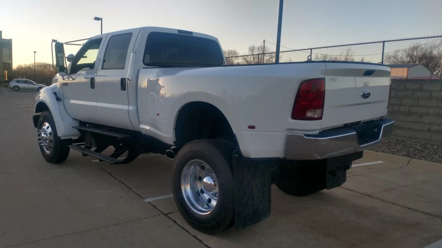 2000 Ford Super Duty 1st Gen - Image 6 of 12