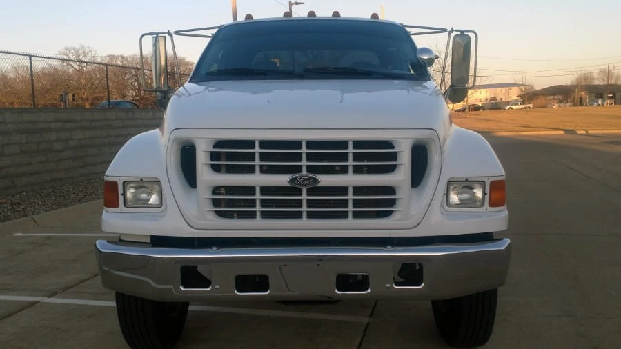 2000 Ford Super Duty 1st Gen - Image 11 of 12