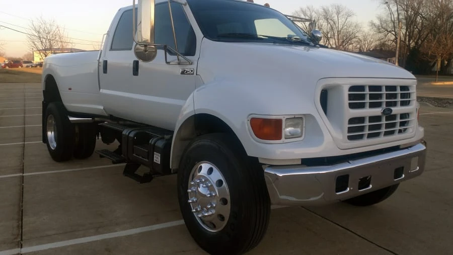 2000 Ford Super Duty 1st Gen - Image 12 of 12