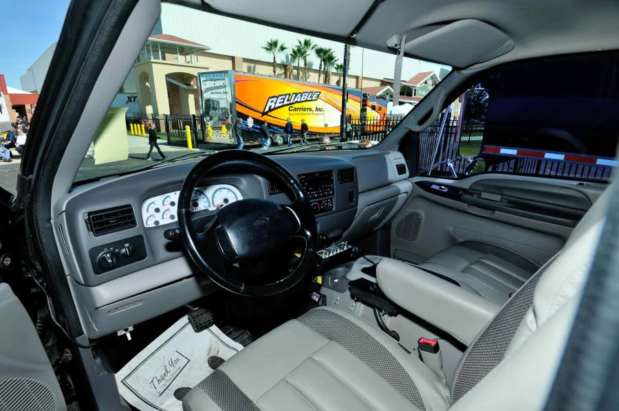 2000 Ford Super Duty 1st Gen - Image 5 of 5