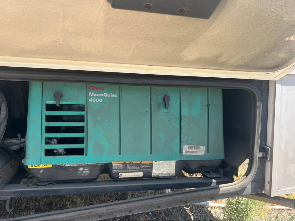 2000 Ford Econoline Van - Image 16 of 17