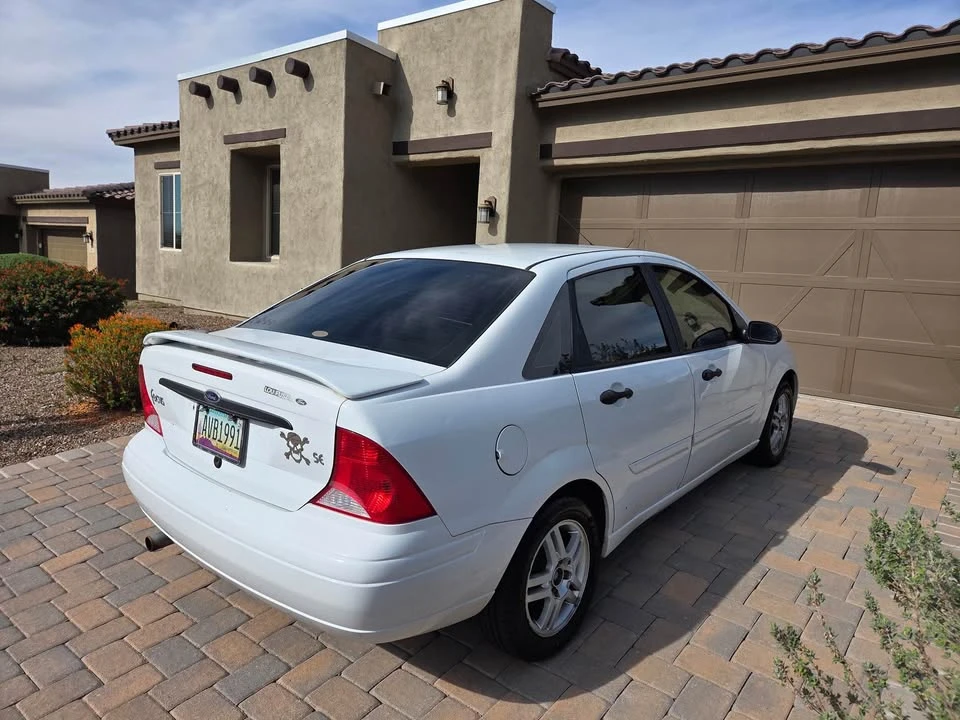 2000 Ford Focus 1st Gen - Image 4 of 9
