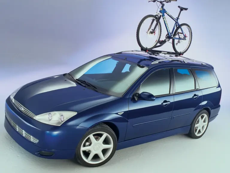 2000 Ford Focus 1st Gen - Image 2 of 3