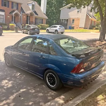 2000 Ford Focus LX Sedan 4D
