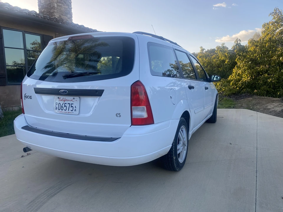 2000 Ford Focus 1st Gen - Image 16 of 31