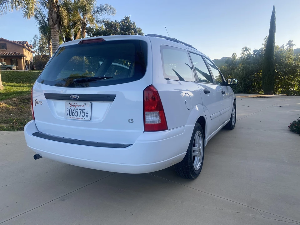 2000 Ford Focus 1st Gen - Image 14 of 31