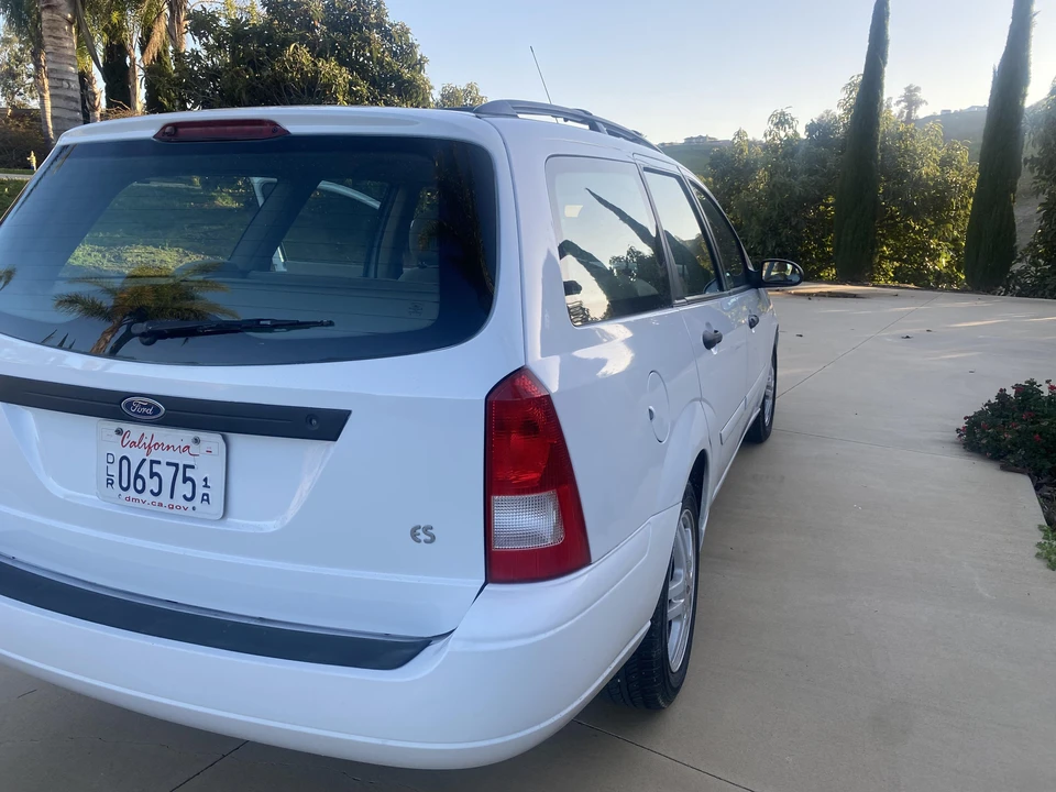 2000 Ford Focus 1st Gen - Image 29 of 31
