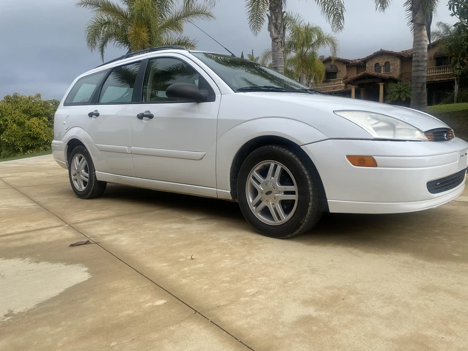 2000 Ford Focus 1st Gen - Image 19 of 31