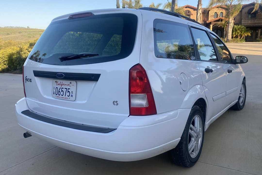 2000 Ford Focus 1st Gen - Image 4 of 31