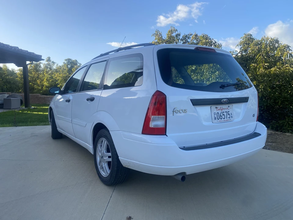 2000 Ford Focus 1st Gen - Image 10 of 31