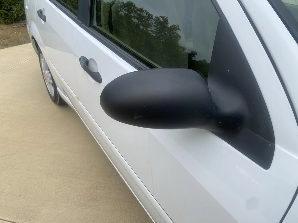 2000 Ford Focus 1st Gen - Image 31 of 31
