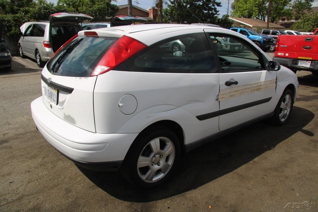 2000 Ford Focus 1st Gen - Image 7 of 24