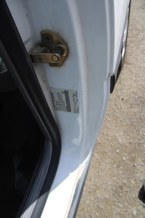 2000 Ford Focus 1st Gen - Image 12 of 24