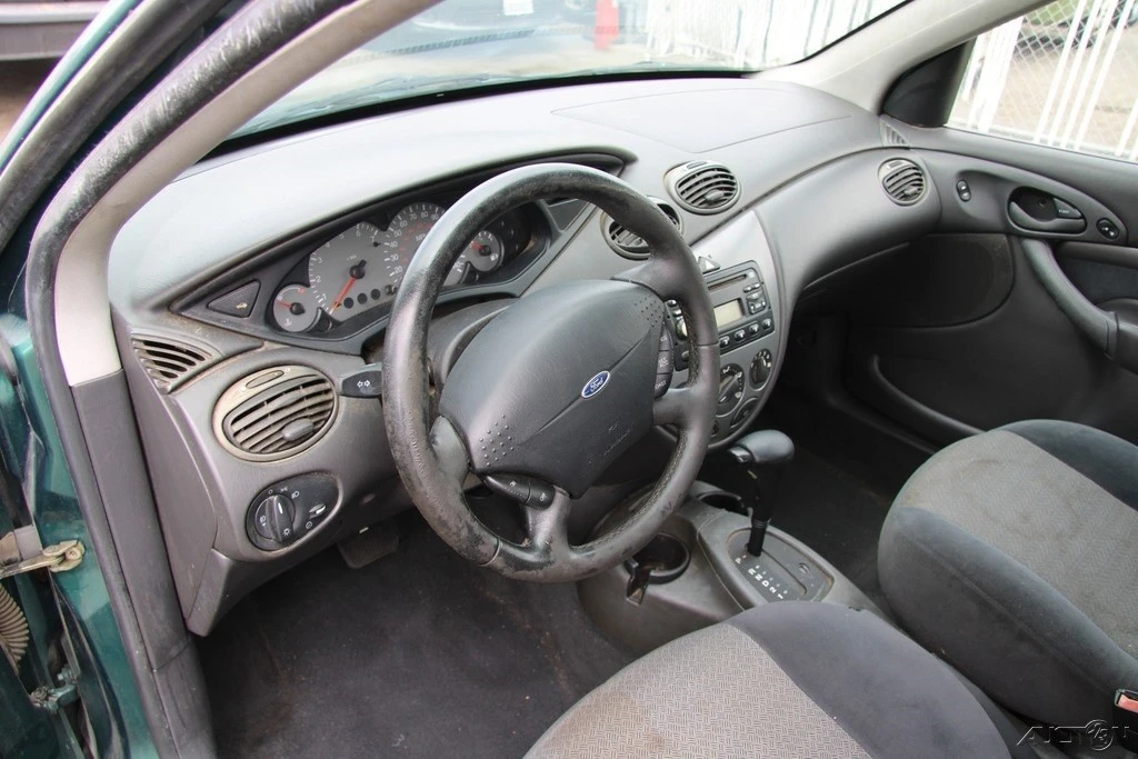 2000 Ford Focus 1st Gen - Image 15 of 24