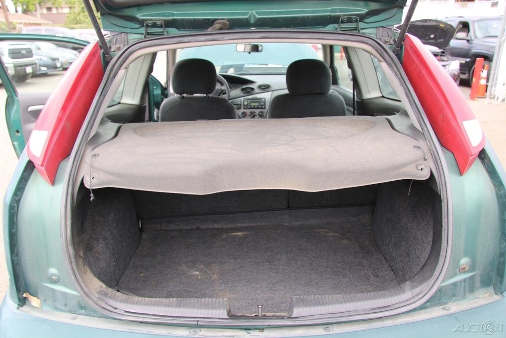 2000 Ford Focus 1st Gen - Image 20 of 24