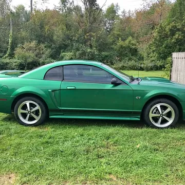 2000 Ford GT Coupe 2D