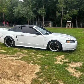 2000 Ford Mustang GT Coupe