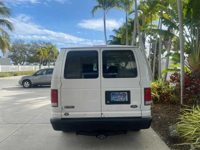 2000 Ford Econoline Van - Image 7 of 21