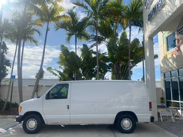 2000 Ford Econoline Van - Image 5 of 21