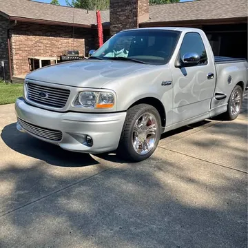 2000 Ford SVT Lightning