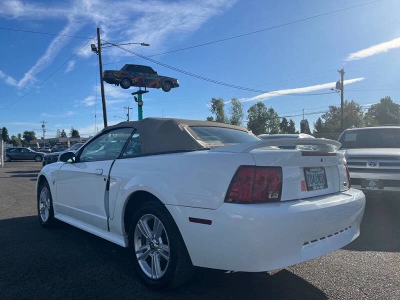 2000 Ford SN95 Mustang - Image 2 of 10