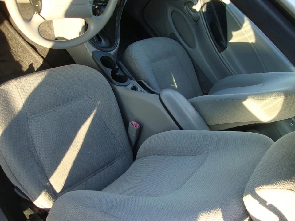 2000 Ford SN95 Mustang - Image 13 of 20
