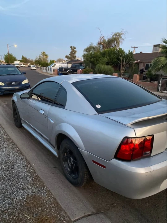 2000 Ford SN95 Mustang - Image 3 of 3