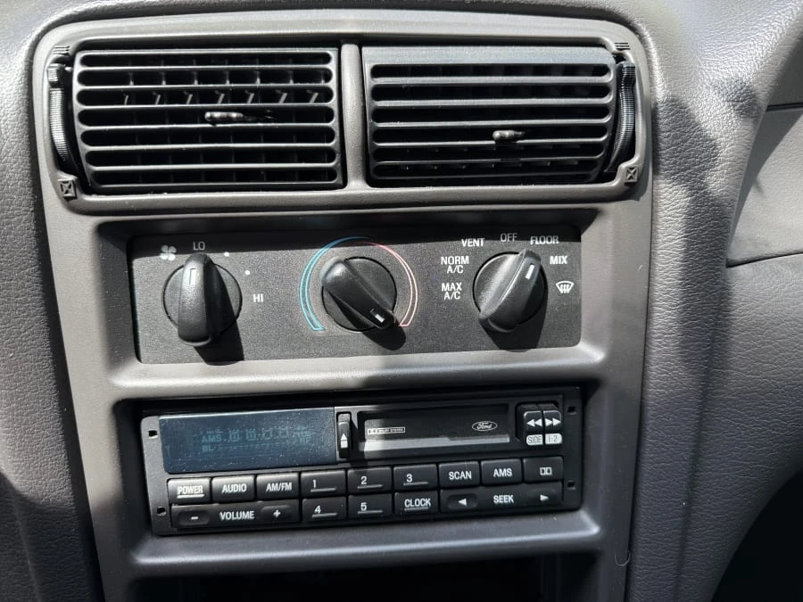 2000 Ford SN95 Mustang - Image 15 of 17