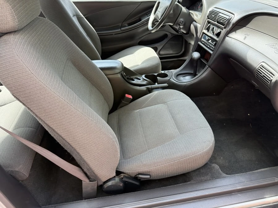 2000 Ford SN95 Mustang - Image 14 of 17