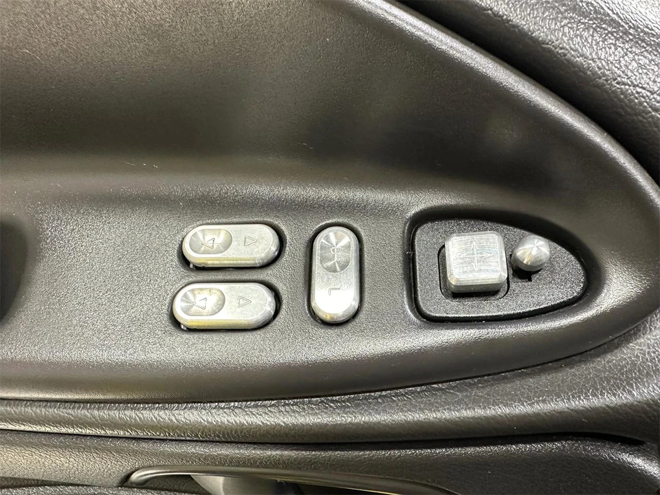 2000 Ford SN95 Mustang - Image 18 of 31