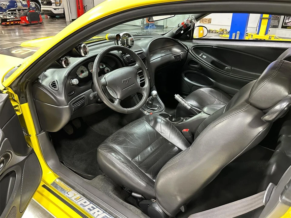 2000 Ford SN95 Mustang - Image 10 of 31