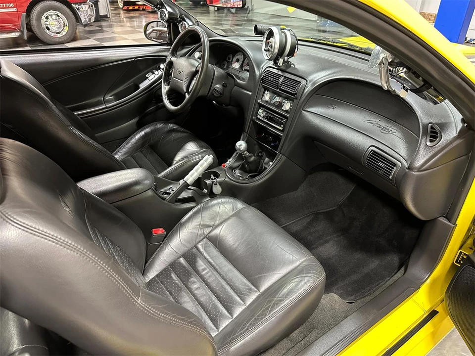 2000 Ford SN95 Mustang - Image 23 of 31