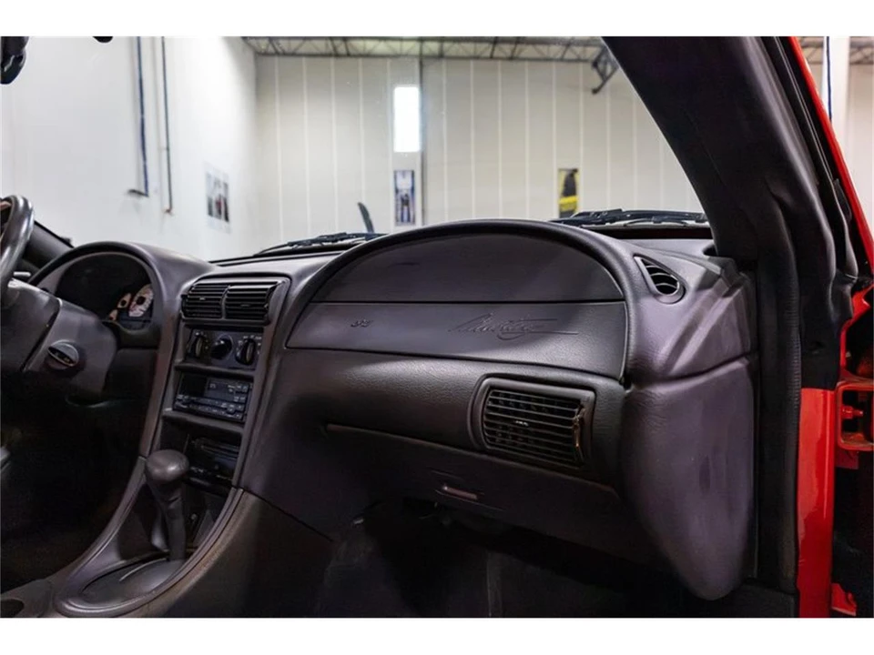 2000 Ford SN95 Mustang - Image 27 of 31