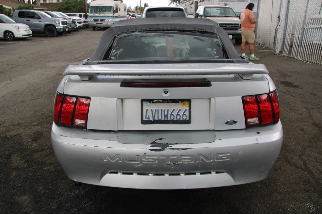 2000 Ford SN95 Mustang - Image 5 of 21