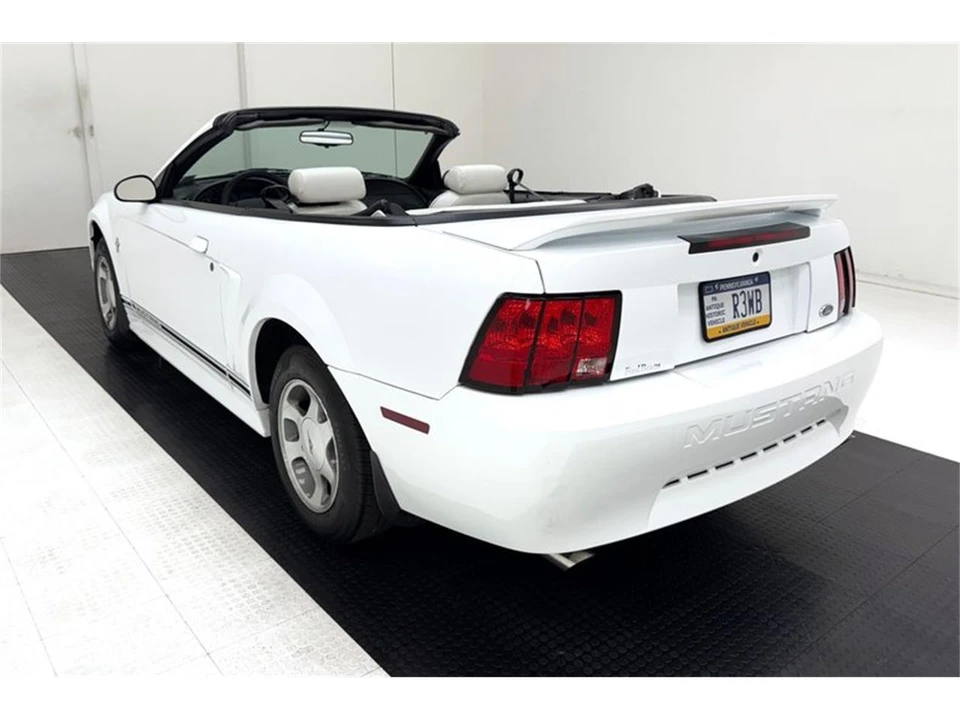 2000 Ford SN95 Mustang - Image 6 of 31