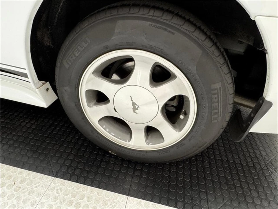 2000 Ford SN95 Mustang - Image 24 of 31