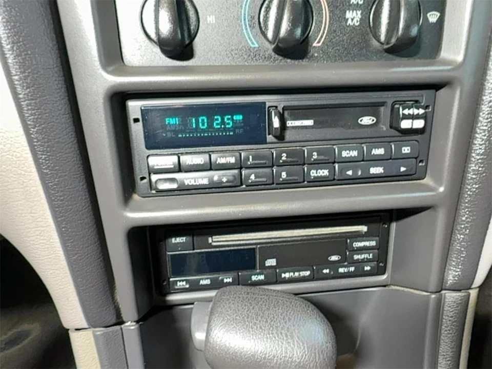 2000 Ford SN95 Mustang - Image 22 of 31