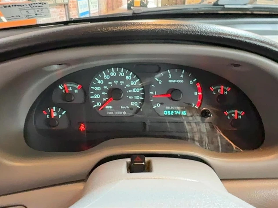 2000 Ford SN95 Mustang - Image 15 of 31