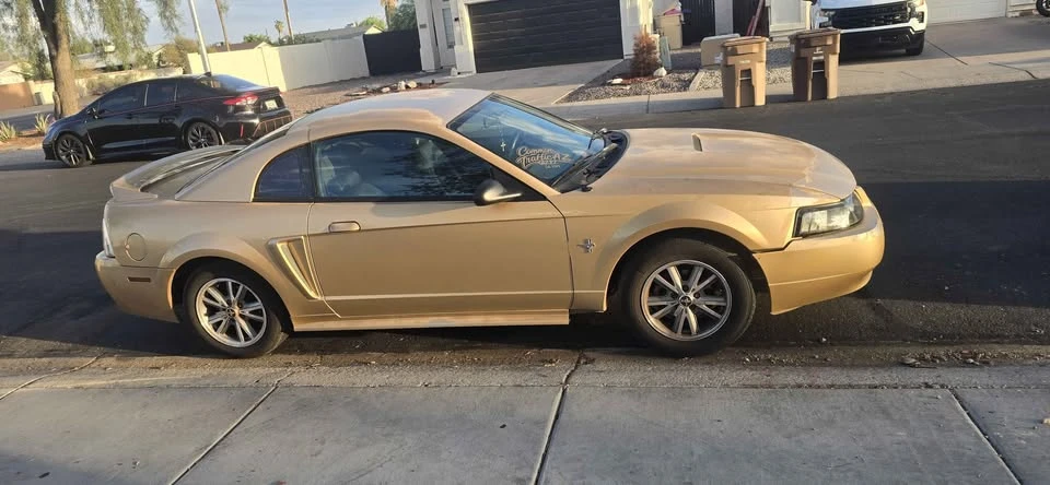 2000 Ford SN95 Mustang - Image 2 of 6