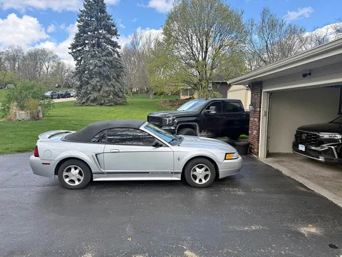 2000 Ford Mustang Black