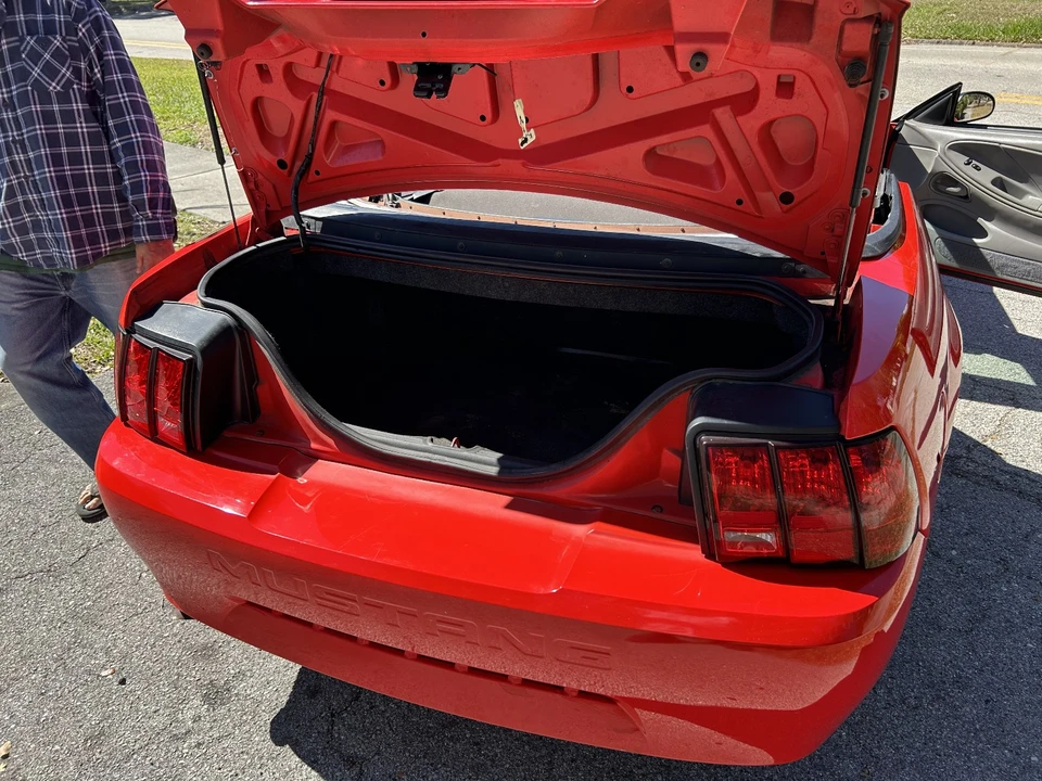 2000 Ford SN95 Mustang - Image 7 of 18