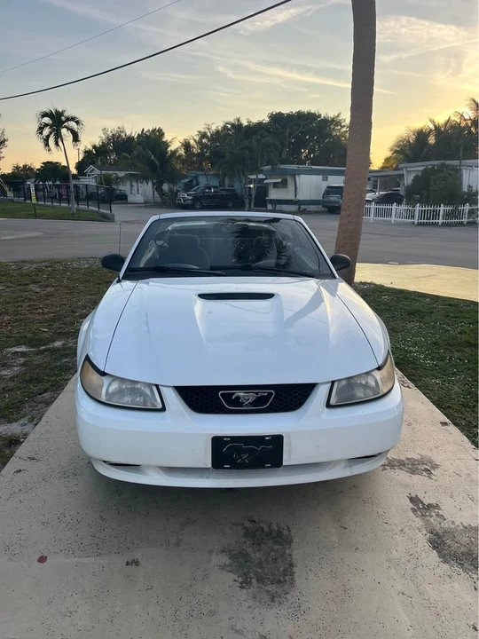 2000 Ford SN95 Mustang - Image 9 of 11
