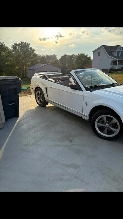 2000 Ford SN95 Mustang - Image 2 of 2